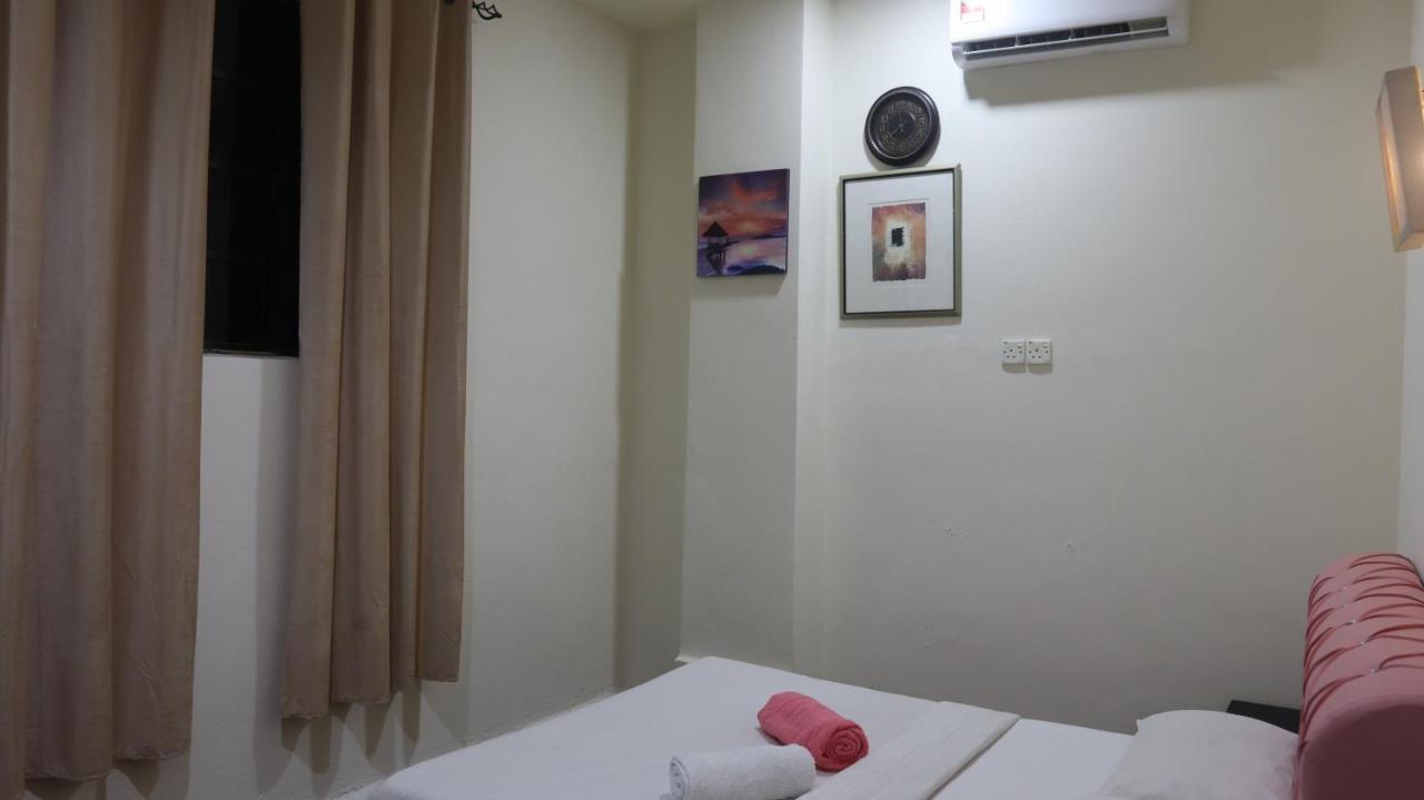 The Explorers Guesthouse And Hostel Κουάλα Λουμπούρ Εξωτερικό φωτογραφία