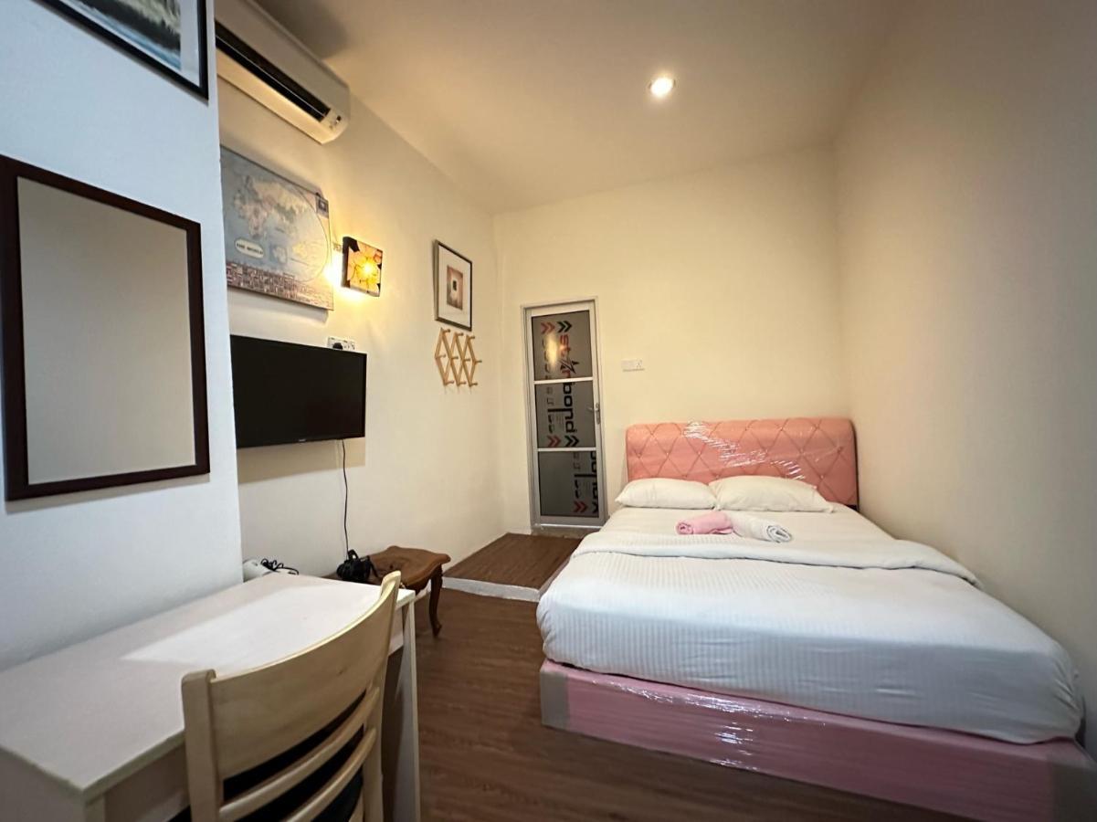 The Explorers Guesthouse And Hostel Κουάλα Λουμπούρ Εξωτερικό φωτογραφία