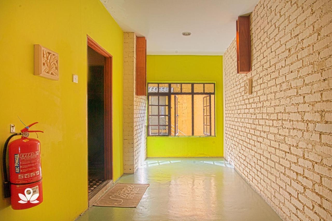 The Explorers Guesthouse And Hostel Κουάλα Λουμπούρ Εξωτερικό φωτογραφία